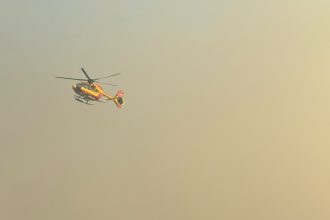 Pompierii români înfruntă infernul