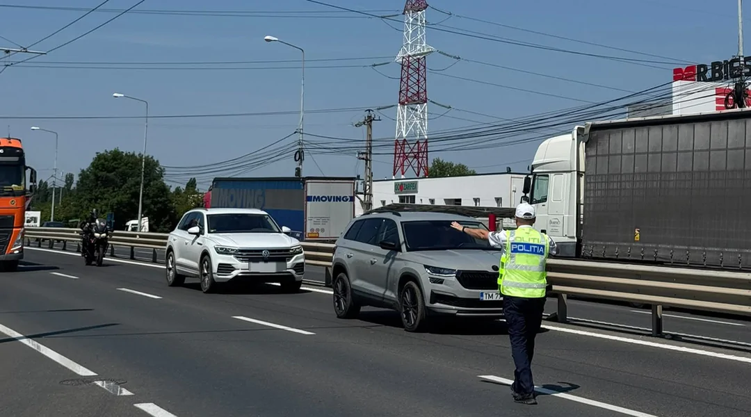 Razie pe autostrăzile