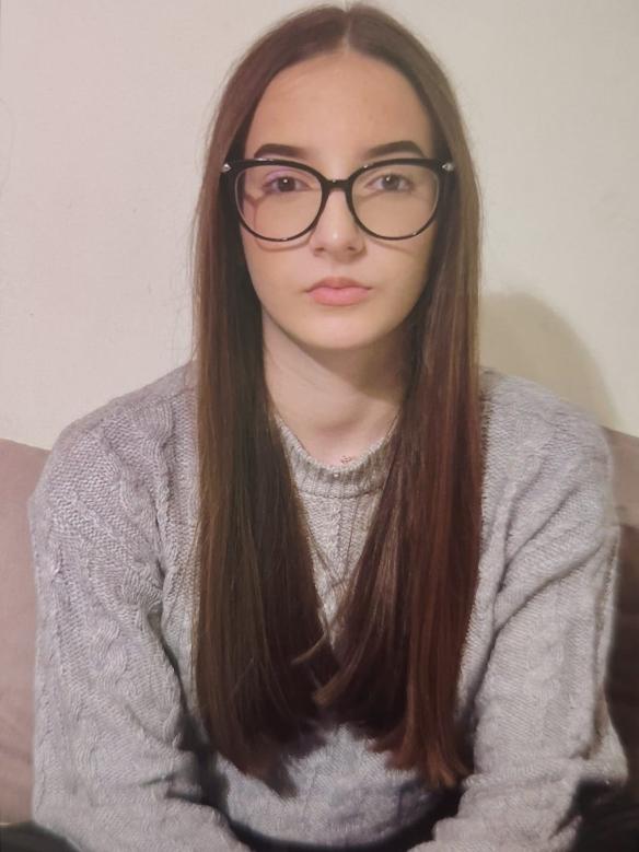 Minoră de 15 ani