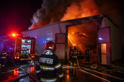 Incendiu azi-noapte