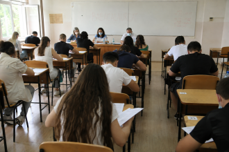 Peste 33.000 de candidați